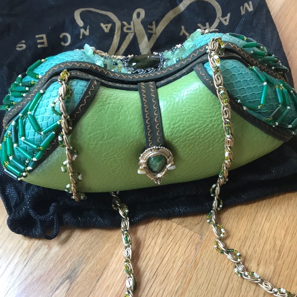 Stunning Mary Frances “greens” purse - Picture 2 of 4